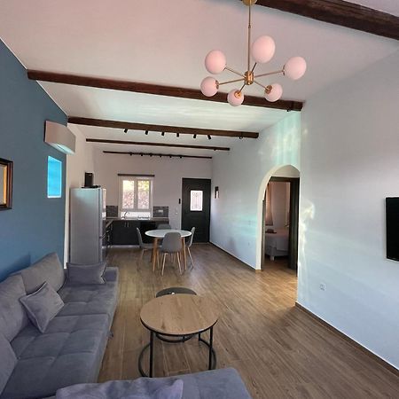 Q Apartments Molyvos Mythimna Exterior photo