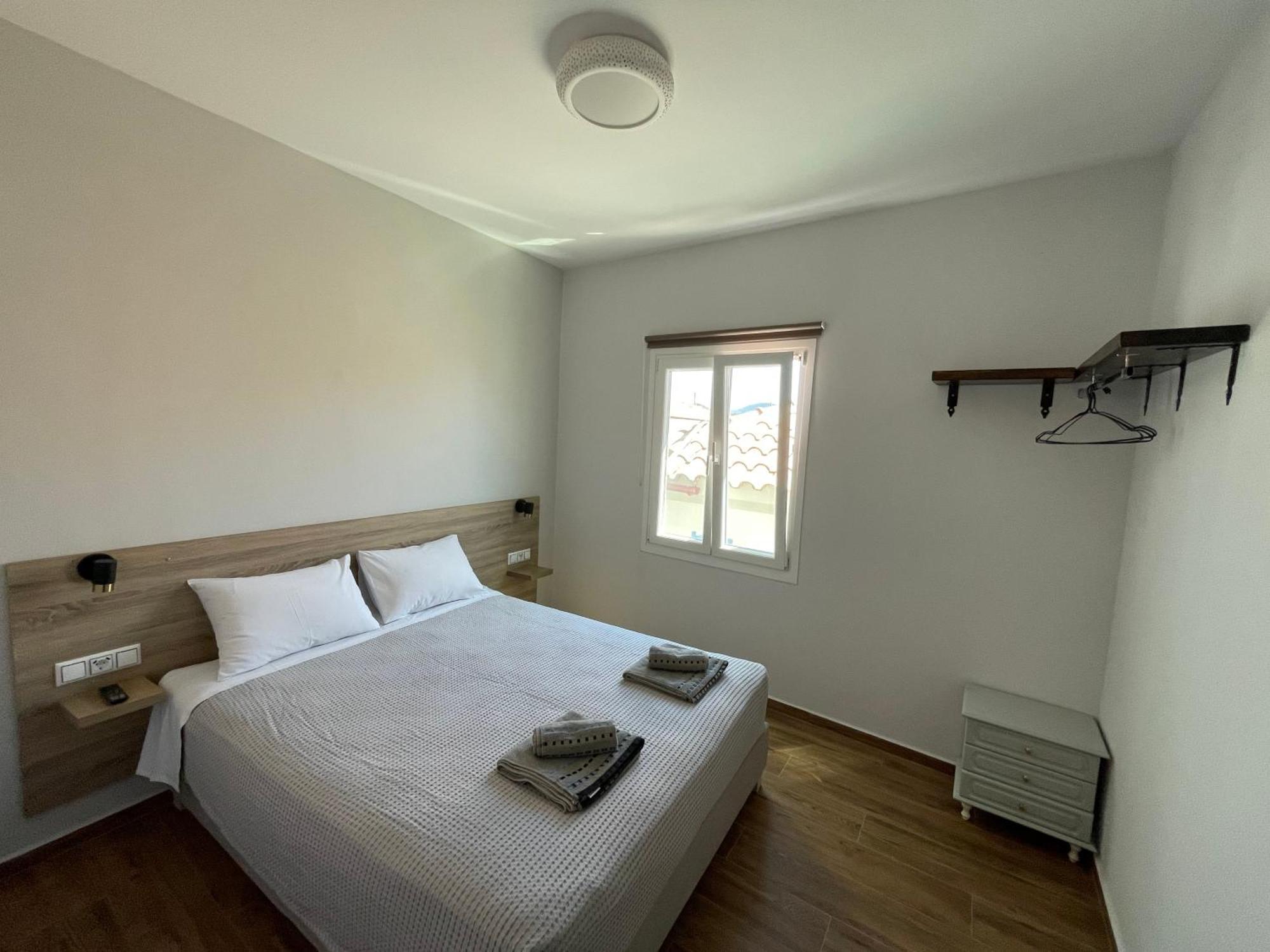 Q Apartments Molyvos Mythimna Exterior photo